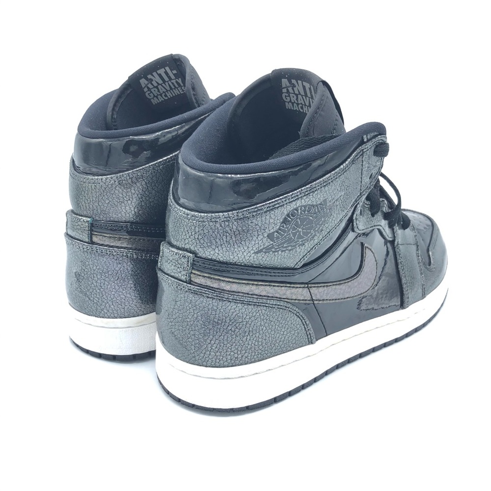 Air Jordan 1 Retro | Sz 10.5 - Picture 5 of 16